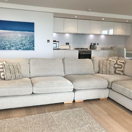 6 Ocean Gate Apartment New Quay Buitenkant foto