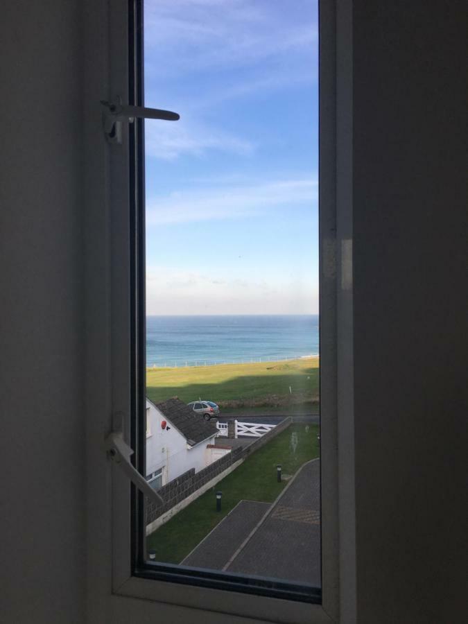 6 Ocean Gate Apartment New Quay Buitenkant foto